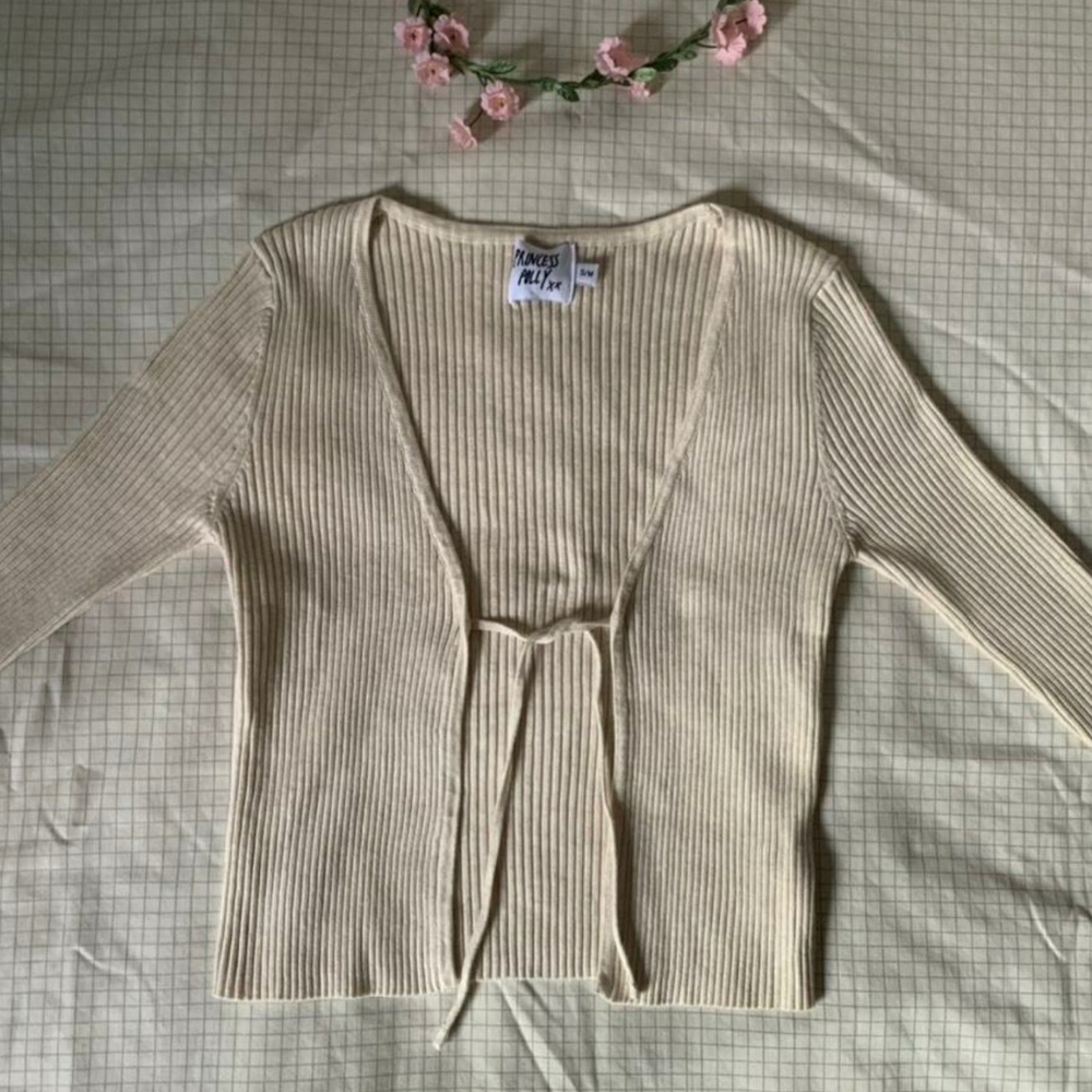 Cute “Cudal Top” from Princess Polly